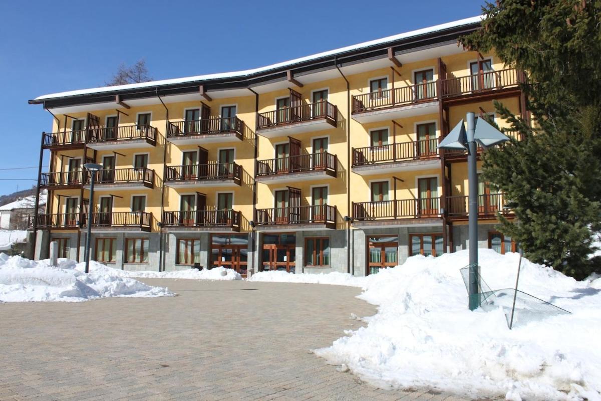 Hotel Casalpina Don Barra Pragelato Exterior photo